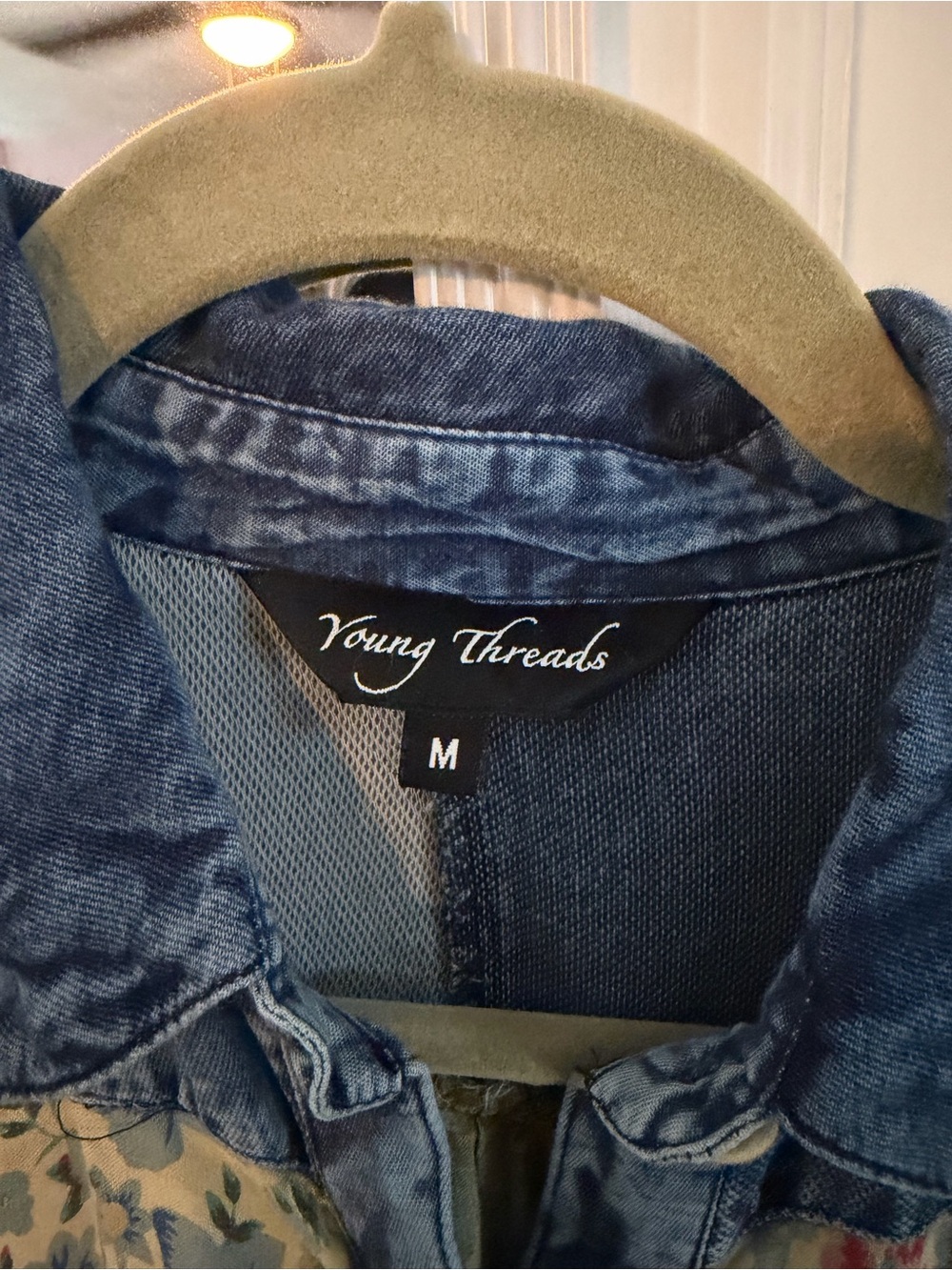 Young Threads Patchwork Rodeo Top Size Medium - Picture 5 of 6